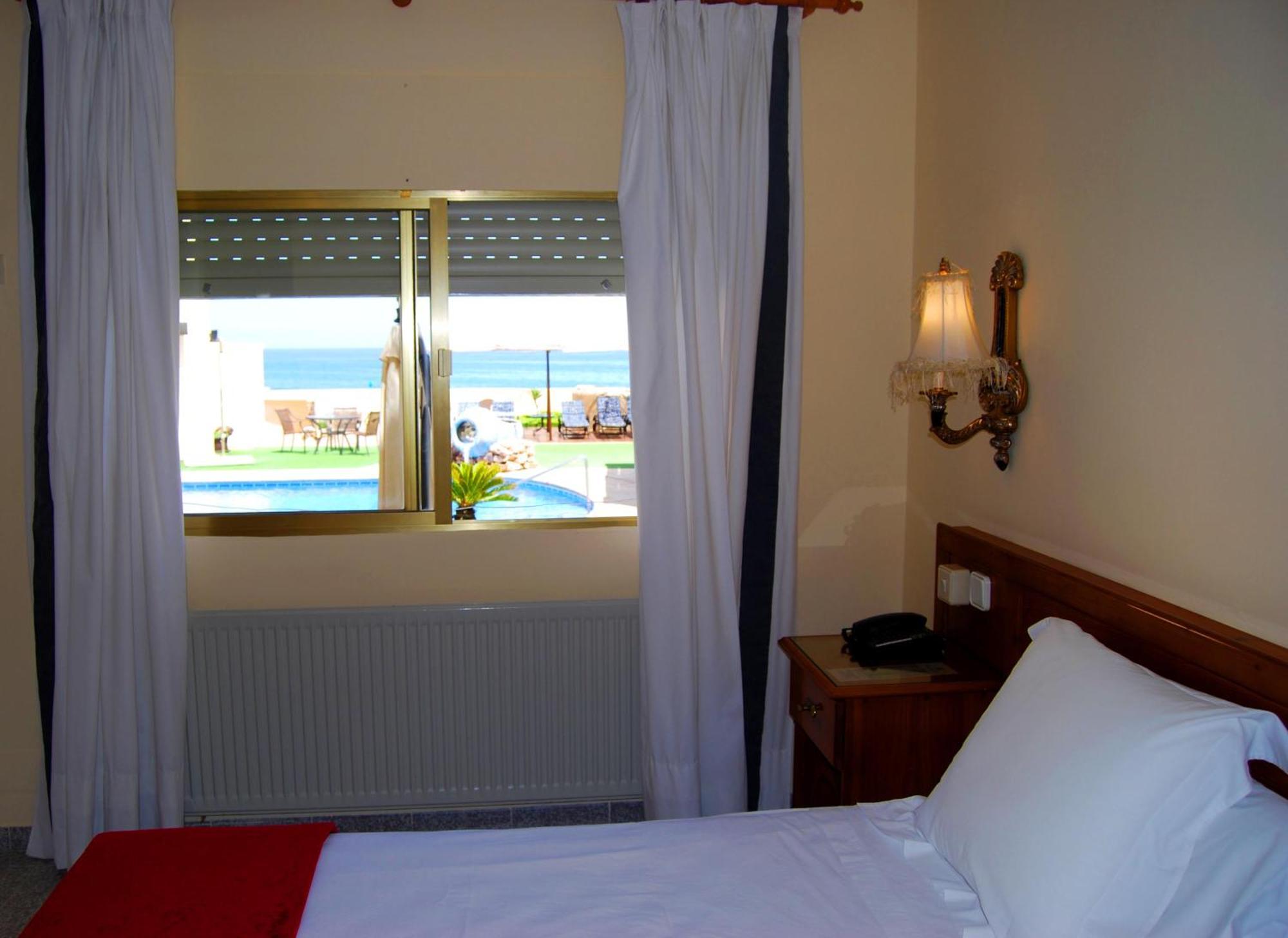 Hotel El Dorado Carboneras Rum bild