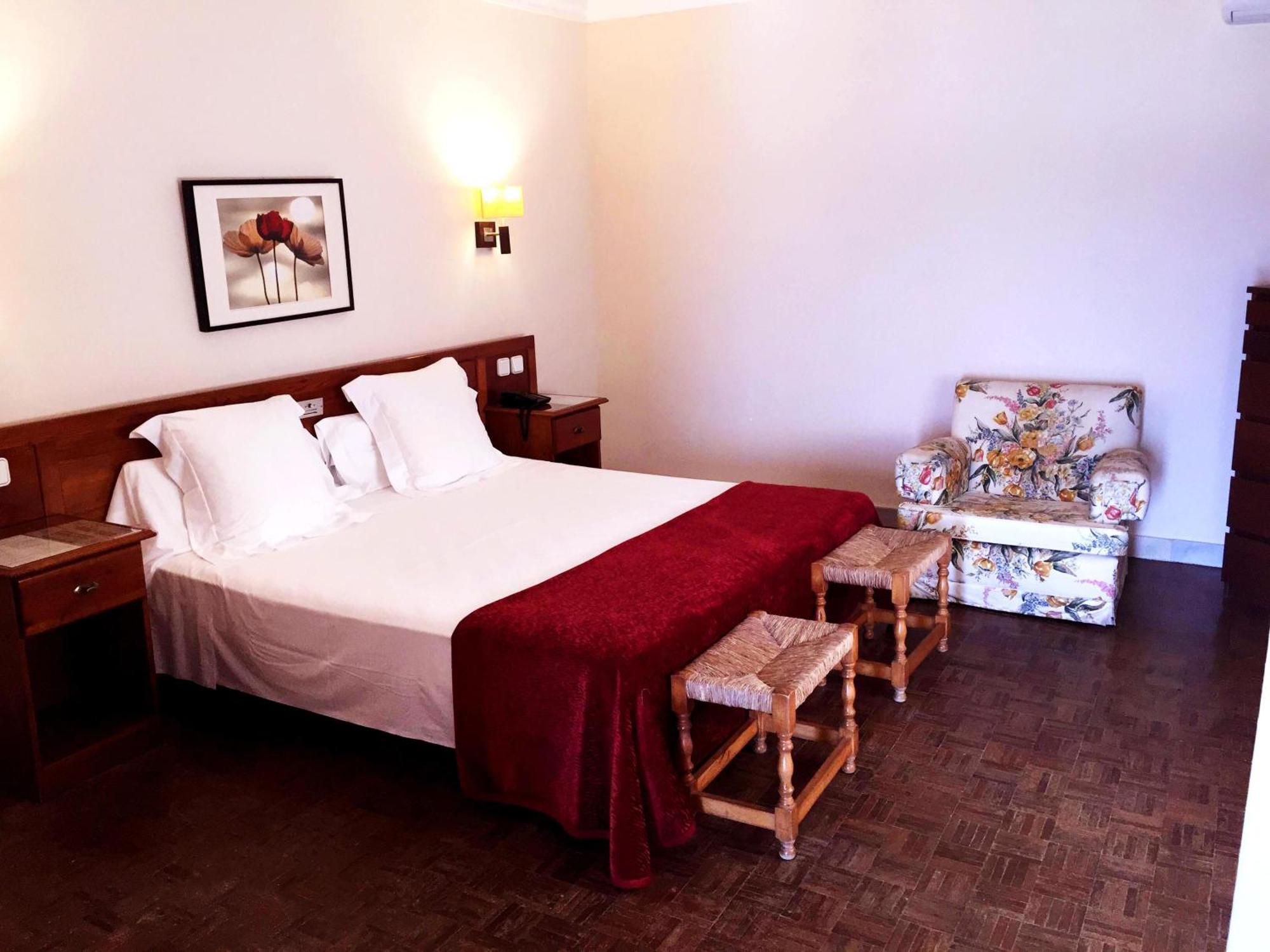 Hotel El Dorado Carboneras Rum bild